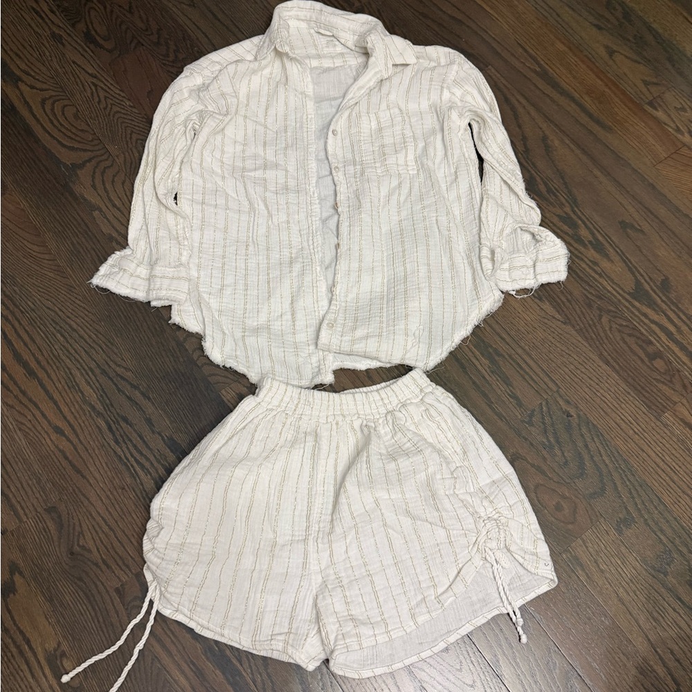 Aerie White and Gold Soft Gauzy Top Short set